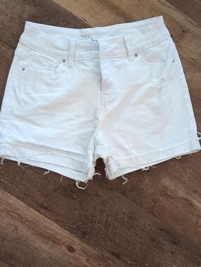Time and Tru White Distressed Cuffed Shorts